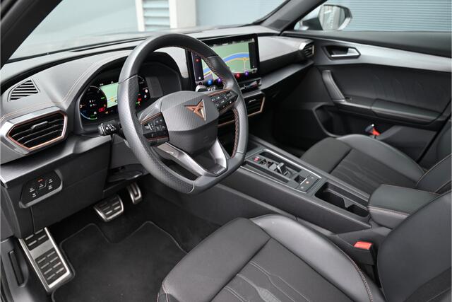 Cupra Formentor 1.4 e-Hybrid VZ 245 PK / PANO / COPPER EDITION / MATGRIJS / CAMERA / MEMORY / SFEERVERLICHTING / ACC / LANE ASSIST