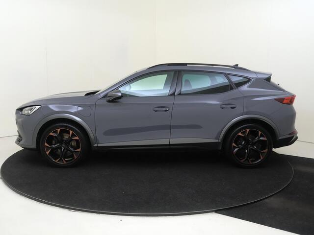 Cupra Formentor 1.4 e-Hybrid VZ Performance | SoH 93% | Panoramadak | Trekhaak | Adaptieve demping | Parkeerassistent | 360 camera | Keyless | Navigatie | Stoel- en stuurwielverwarming |