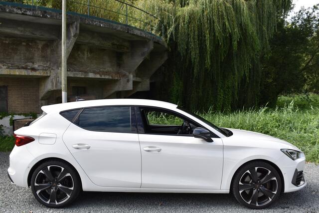 Cupra Leon e-Hybrid VZ 245PK DSG SPORT CAMERA/NAVI/STUURVERW.
