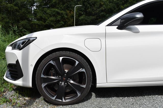 Cupra Leon e-Hybrid VZ 245PK DSG SPORT CAMERA/NAVI/STUURVERW.