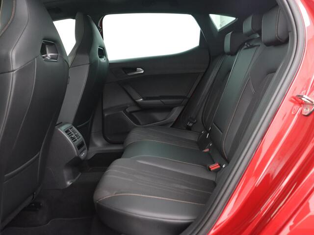 Cupra Leon 1.4 e-Hybrid VZ Performance | Panoramadak | Stoel & stuurverwarming | Adaptive cruise | Camera | Carplay