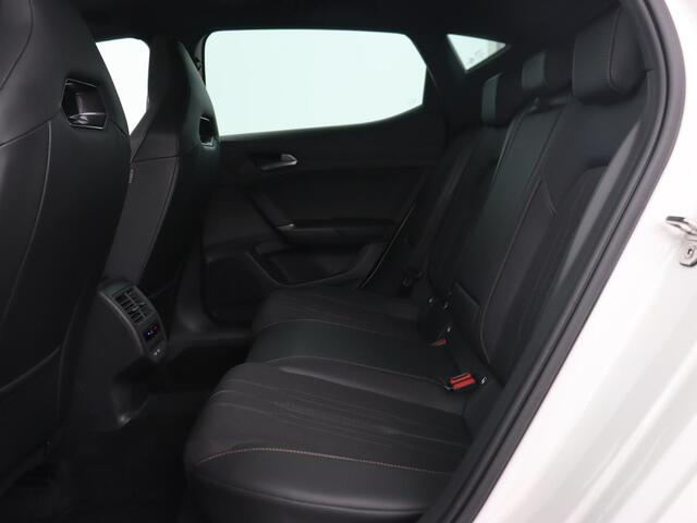 Cupra Leon 1.4 TSI eHybrid PHEV | Panoramadak | Stoel & stuurverwarming | Adaptive cruise | PDC | Carplay | Sportstoelen | LED