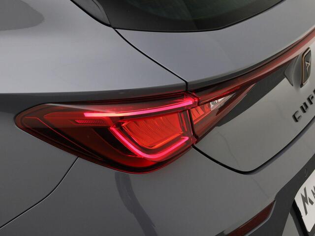 Cupra Leon 1.4e-Hybrid 180kW/245PK VZ DSG · Panoramadak · Navigatie · Camera + Parkeersensoren