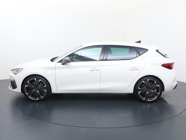 Cupra Leon 1.4 e-Hybrid VZ 245 | 245 PK | SoH 91% | Navigatie | Stoelverwarming | Stuurwielverwarming |