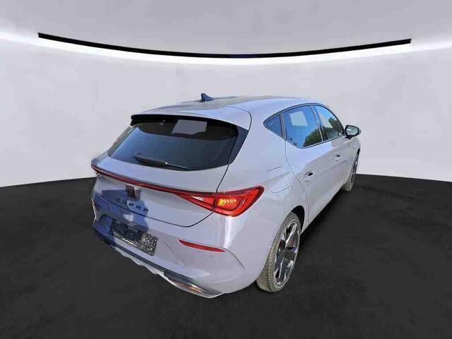 Cupra Leon 1.4 TSI eHybrid 204pk PHEV Adrenaline / Navigatie / Camera / Adaptive Cruise / Wordt Verwacht