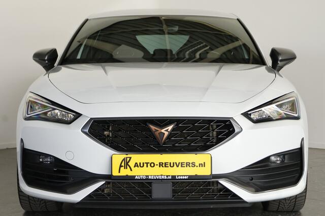 Cupra Leon 2.0 TSI VZ Performance 301PK / LED / Brembo / CarPlay / 19 inch