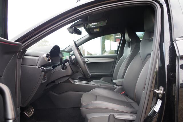 Cupra Leon 1.4 e-Hybrid 245 PK VZ Adrenaline PHEV, Stoelverwarming, Carplay, Camera