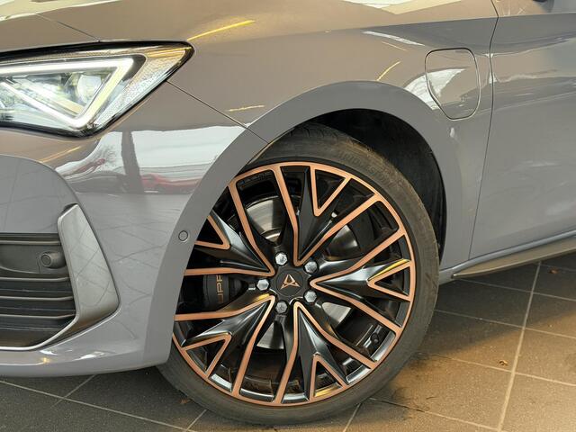 Cupra Leon 1.4 e-Hybrid Limited Schaalstoelen / Carbon / Pano