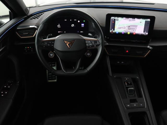 Cupra Leon 2.0 TSI | 300pk | Panoramadak | Leder | Stoelverwarming | Carplay | Camera | Adaptive cruise | Navigatie | 19'' | Sfeerverlichting | Memory | Keyless | Sportstoelen