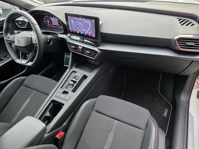 Cupra Leon 1.4 e-Hybrid VZ Performance 245pk/Apple Carplay/Parkeersens. rondom+camera/ACC/Stoel&Stuurverw./DAB+/DCC/19''LMV/(MET GARANTIE*)