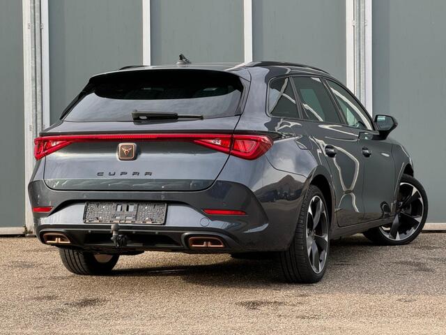 Cupra Leon Sportstourer 1.4 e-Hybrid Performance | ACC | Elk Stoel / Trekha
