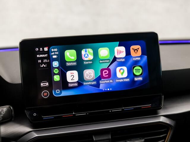 Cupra Leon 2.0 TSI VZ Sport 301Pk Automaat (SCHUIFDAK, BLACK PACK, APPLE CARPLAY, STUUR/STOELVERWARMING, KUIPSTOELEN, MEMORY SEATS, CAMERA, BEATS AUDIO, ADAPTIVE CRUISE, KEYLESS, SFEERVERLICHTING, NIEUWSTAAT)