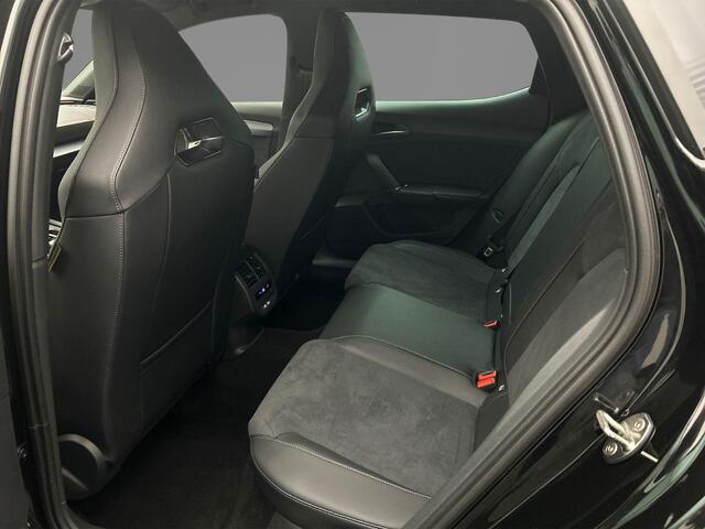 Cupra Leon Business 1.5 TSI eHybrid 204pk DSG Automaat Adaptive cruise control, Achteruitrijcamera, LED koplampen, Navigatie, Stuurwiel verwarmd, Stoelverwarming