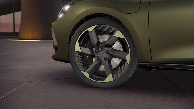 Cupra Leon 1.5 TSI e-Hybrid 272 6DSG VZ Tribe Edition | Achteruitrijcamera | Digitaal instrumentenpaneel (Virtual Cockpit) | Draadloze Apple CarPlay(TM), Android Auto(TM)