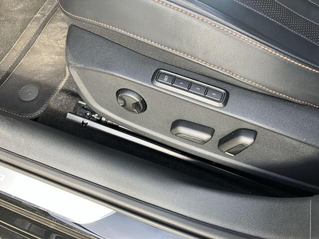 Cupra Leon 1.4e-Hybrid/245PK DSG VZ · Panoramadak · Elektrische stoelverstelling · Leer · Navigatie · Camera + parkeersensoren · Elektrische stoelverstelling ·