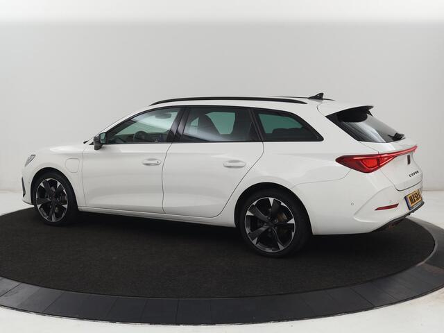 Cupra Leon 1.4 e-Hybrid | Carplay | Stoel & stuurverwarming | Camera | Adaptive cruise | Navigatie | Sfeerverlichting | Full LED | Memory | PHEV | Plug In