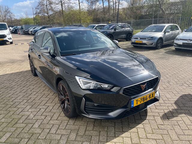 Cupra Leon 1.4 e-Hybrid 245pk DSG VZ Black Edition / Panoramadak / Lederen Memory Seat / Supersport Stuur / Achteruitrijcamera / Stoelverwarming / Dodehoek Sensor / LED
