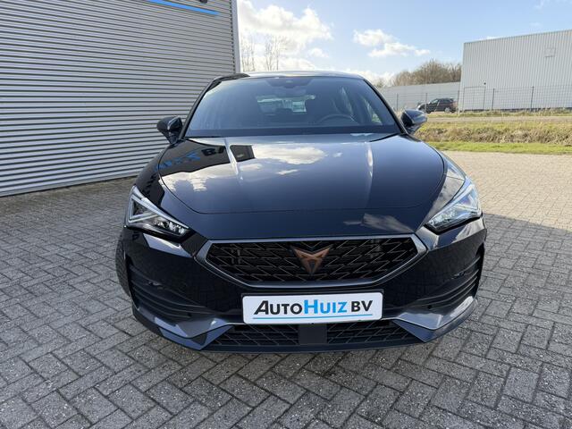 Cupra Leon 1.4 e-Hybrid Essential 18 Inch PDC Stoelverwarming Stuurwielverwarming LED Navigatie