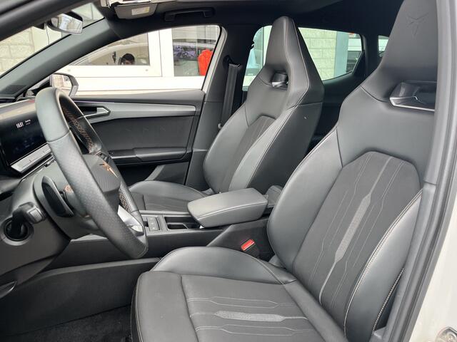 Cupra Leon 1.4 e-Hybrid VZ Performance / AUTOMAAT/ 245PK/ PANO/ STUUR+STOELVERWARM./ DODEHOEK/ ACC/ PARK.SENSOR.V+A/ CAMERA/ / FULL LINK/ KEYLESS/ NAVI/ CLIMA/ DAB/ LED/ 18'' LMV