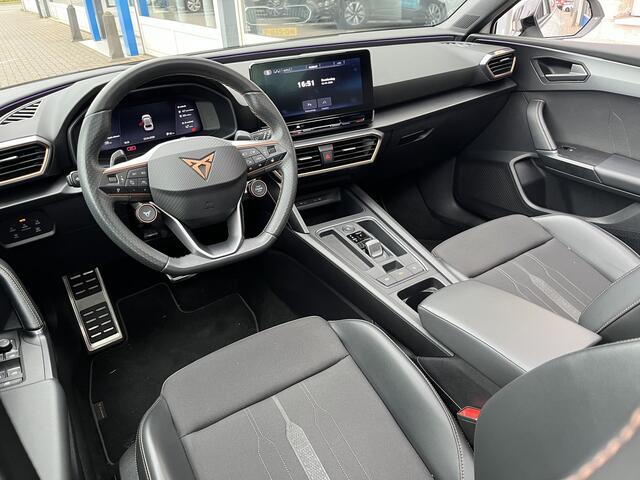 Cupra Leon 1.4 e-Hybrid VZ Performance / AUTOMAAT/ 245PK/ PANO/ STUUR+STOELVERWARM./ DODEHOEK/ ACC/ PARK.SENSOR.V+A/ CAMERA/ / FULL LINK/ KEYLESS/ NAVI/ CLIMA/ DAB/ LED/ 18'' LMV