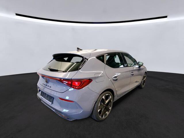 Cupra Leon 1.4 TSI eHybrid 204pk PHEV Adrenaline / Full Link / Camera / Adaptive Cruise / Wordt Verwacht
