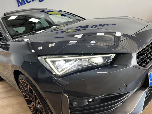 Cupra Leon 1.4 e-Hybrid VZ Copper Edition Airco ECC | Panorama | Memory | NAP | Stoel/Stuurwielverwarming | Sfeer | Apple Carplay