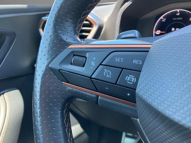 Cupra Leon 1.4e-Hybrid 180kW/245PK VZ · Navigatie · Leder/Stof · Stoel- & stuurverwarming