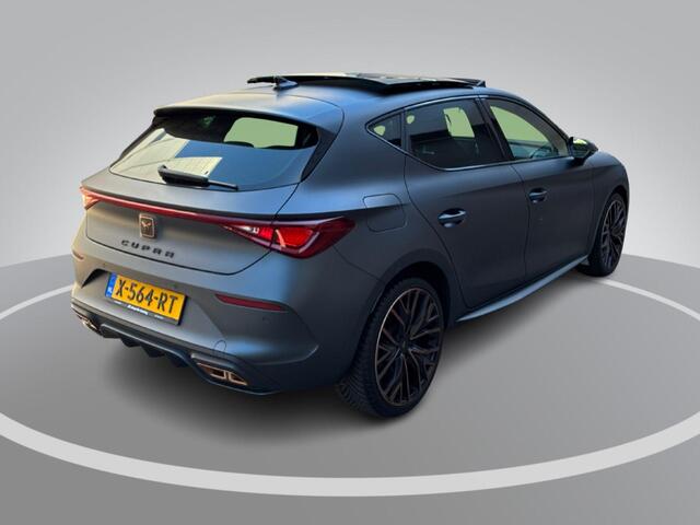 Cupra Leon 1.4 245pk DSG e-Hybrid VZ Business · Panoramadak · Stoelverwarmig · Apple/Android Car Play · Navigatie · 19'' Inch ·