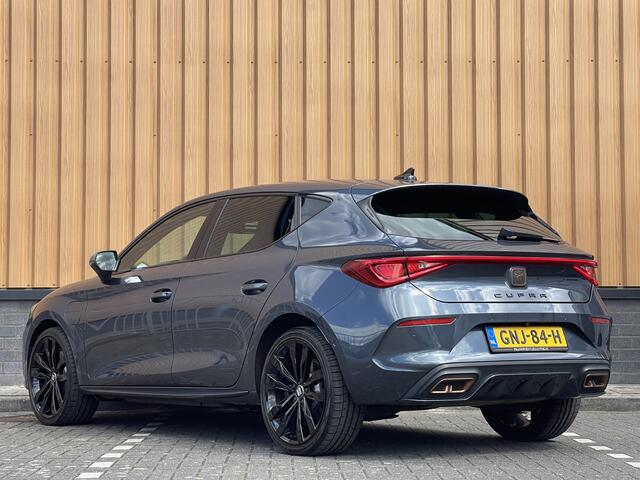Cupra Leon 1.4 e-Hybrid VZ Adrenaline | Apple Carplay | Android Auto | Stoelverwarming | Stuurwielverwarming | DAB | Camera | Lane Assist | Adaptieve Cruise Control | LED | Sfeerverlichting |