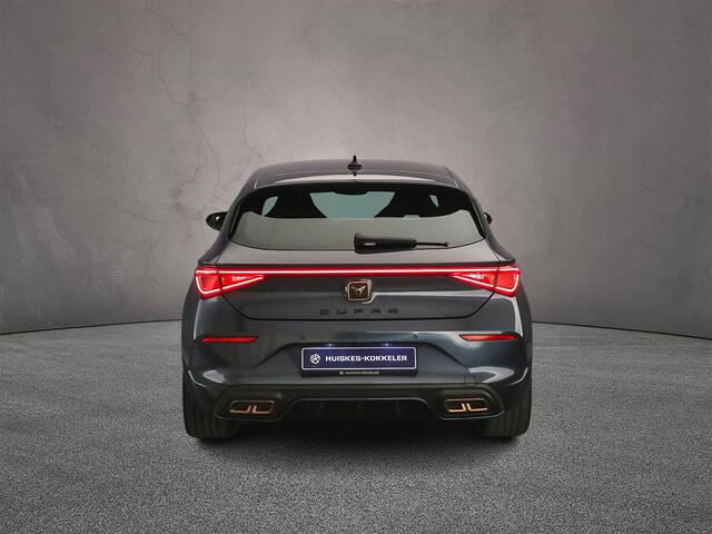 Cupra Leon VZ Business 1.4 TSI eHybrid 245pk DSG Automaat Adaptive cruise control, Achteruitrijcamera, Navigatie, LED koplampen, App connect, Stoelverwarming, Parkeersensoren