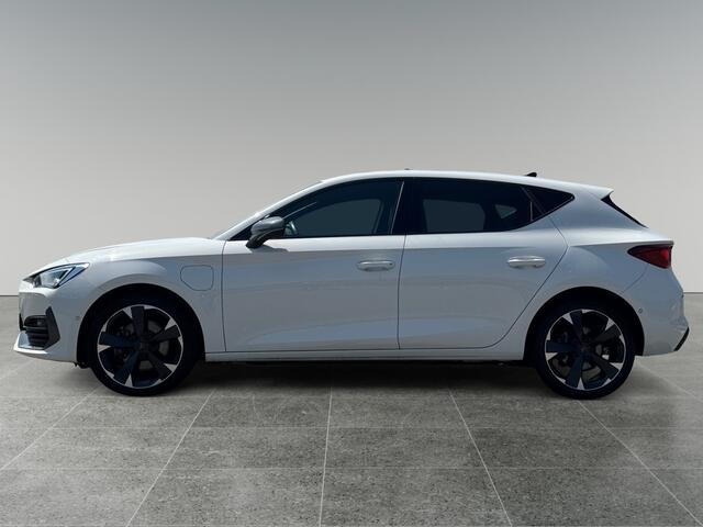 Cupra Leon 1.4 204pk e-Hybrid Business Voorruit verwarmbaar | Cruise control | Achteruitrijcamera