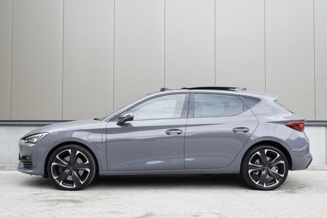 Cupra Leon 1.4 e-Hyb Copper Ed. | Pano | Keyless entry/start | Apple CarPla