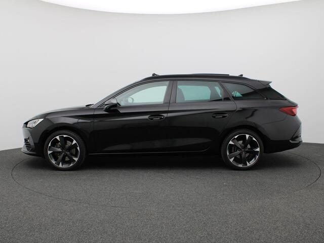 Cupra Leon Sportstourer 1.4 e-Hybrid Black Edition 245PK DSG Pano-Schuifdak, Adaptieve Cruise Controle, Virtual Pedal, Side Assist, Keyless, Stoel-Stuurverwarming, Memorystoel, 18" LM Velgen
