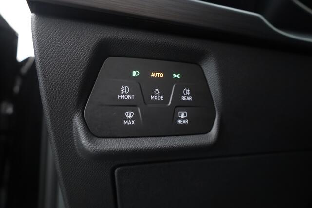 Cupra Leon Sportstourer 1.4 e-Hybrid VZ Copper Edition 245pk | Navi | Adapt. Cruise | Camera | Stoel-Stuurverw.