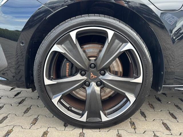 Cupra Leon Sportstourer 1.4 TSI E-HYBRID VZ PANO-DAK/STOELVER/SPORT-STUUR/CAMERA