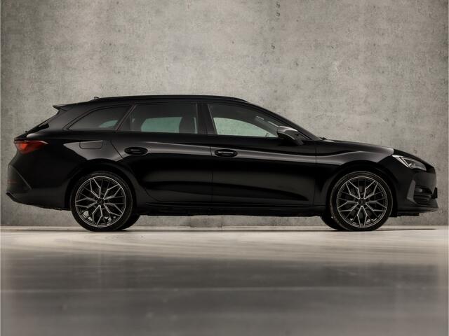 Cupra Leon Sportstourer 1.4 e-Hybrid VZ 245Pk Automaat (APPLE CARPLAY, GROOT NAVI, DIGITAL COCKPIT, CAMERA, LEDER, SPORTSTOELEN, STUUR/STOELVERWARMING, ADAPTIVE CRUISE, KEYLESS, ZWART HEMEL, NIEUWSTAAT)