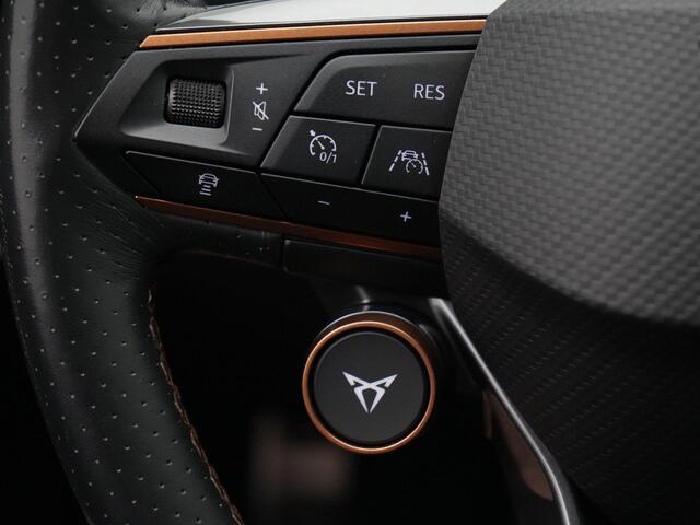 Cupra Leon Sportstourer 1.4 e-Hybrid 245 pk VZ Performance | Panoramadak | Adaptieve onderstelregeling (DCC) | Multifunctioneel CUPRA stuurwiel | Sportonderstel | Adaptive Cruise | 19 inch