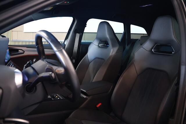 Cupra Leon Sportstourer 1.4 e-Hybrid Business LED/Keyless/Camera/Virtual Cockpit/DCC/ACC/18"