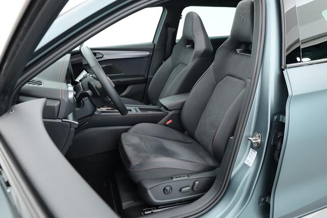 Cupra Leon Sportstourer 1.5 TSI e-Hybrid VZ 272pk | MAT Grijs | Pano | Sennheiser | Adapt. Cruise | Matrix LED | Camera | Keyless |