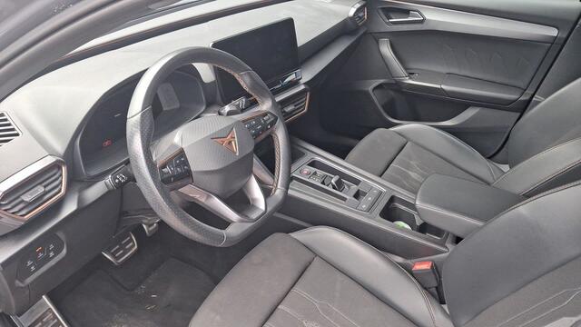 Cupra Leon Sportstourer 1.4 e-Hybrid 245pk VZ Business DSG / Navigatie / Elek. Verst. Bestuurdersstoel / Camera / Elek. Achterklep