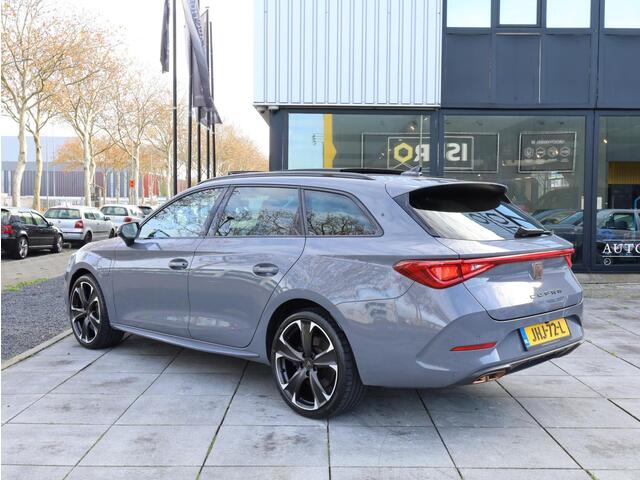 Cupra Leon Sportstourer 1.4 e-Hybrid VZ Panodak | Keyless | Camera | Carplay | Dodehoek | Adaptive Cruise | 19"Inch |