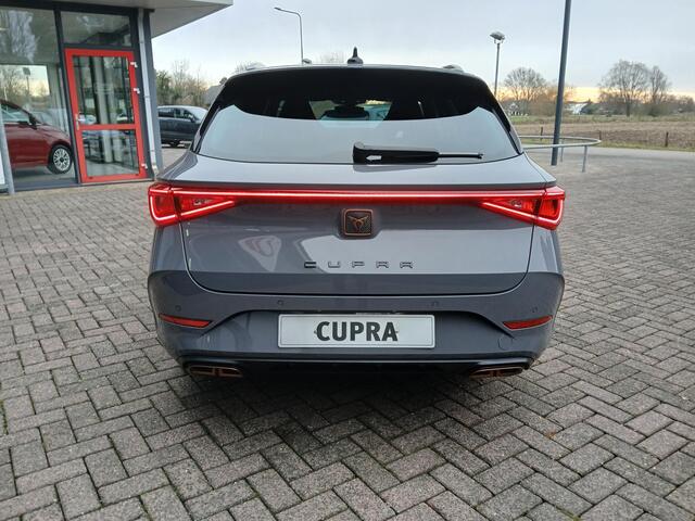 Cupra Leon Sportstourer 1.4 e-Hybrid + 19 inch + Graphene Grey!!