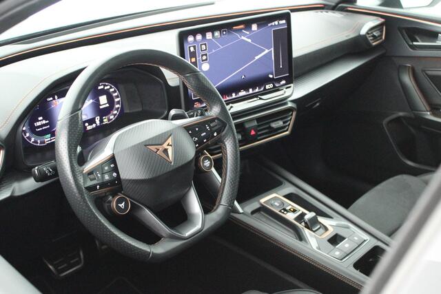 Cupra Leon Sportstourer 1.5 TSI 272pk e-Hybrid VZ Performance Sennheiser Camera Memory Keyless Virtual Cockpit Navigatie Panoramadak