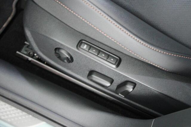 Cupra Leon Sportstourer 1.5 TSI 272pk e-Hybrid VZ Performance Sennheiser Camera Memory Keyless Virtual Cockpit Navigatie Panoramadak