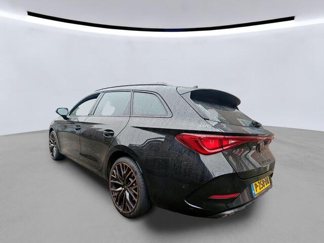 Cupra Leon Sportstourer 1.4 e-Hybrid DSG VZ Copper Edition / Panorama dak / Achteruitrij camera / Geheugenstoelen / 19'' LMV