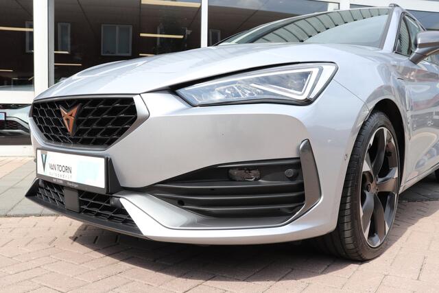 Cupra Leon Sportstourer 1.5 eTSI Business Edition Panorama dak, sfeer verlichting, navigatie.
