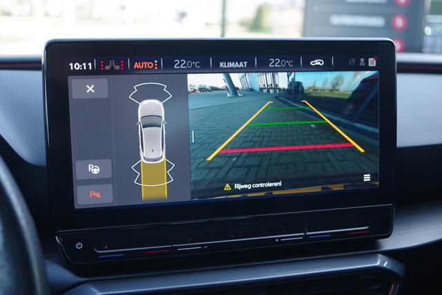 Cupra Leon Sportstourer 1.4 e-Hybrid 204 PK BNS, Kuipstoelen, Winterpakket, Memory, Camera, Carplay