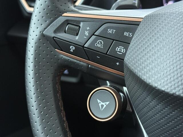 Cupra Leon Sportstourer 1.5 TSI e-Hybrid VZ Performance | 272 PK | SoH 100% | Panoramadak | Lederen kuipstoelen | Dodehoek detectie | Adaptive cruise control | Navigatiesysteem |