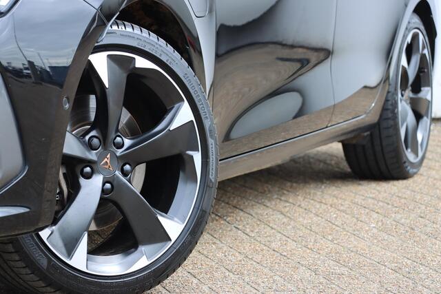 Cupra Leon Sportstourer 1.4 eHybrid 204pk DSG6 | Memory | Stoel- en Stuurverwarming | Camera