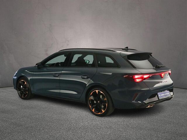 Cupra Leon Sportstourer Business 1.5 TSI eHybrid 204pk DSG Automaat Panoramadak, Sennheiser audio, Adaptive cruise control, Achteruitrijcamera, Elektrische achterklep